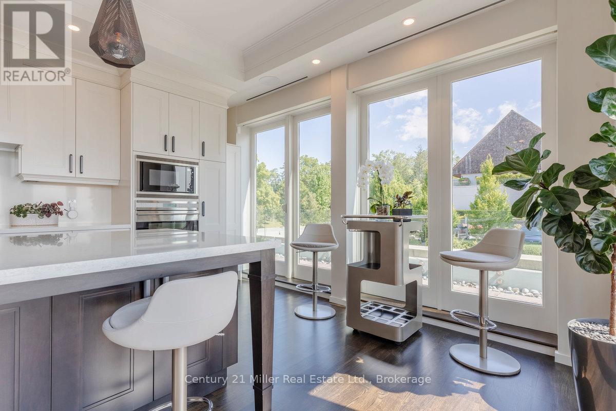 26 - 10 Maple Grove Drive, Oakville, Ontario  L6J 0E1 - Photo 13 - W12678862