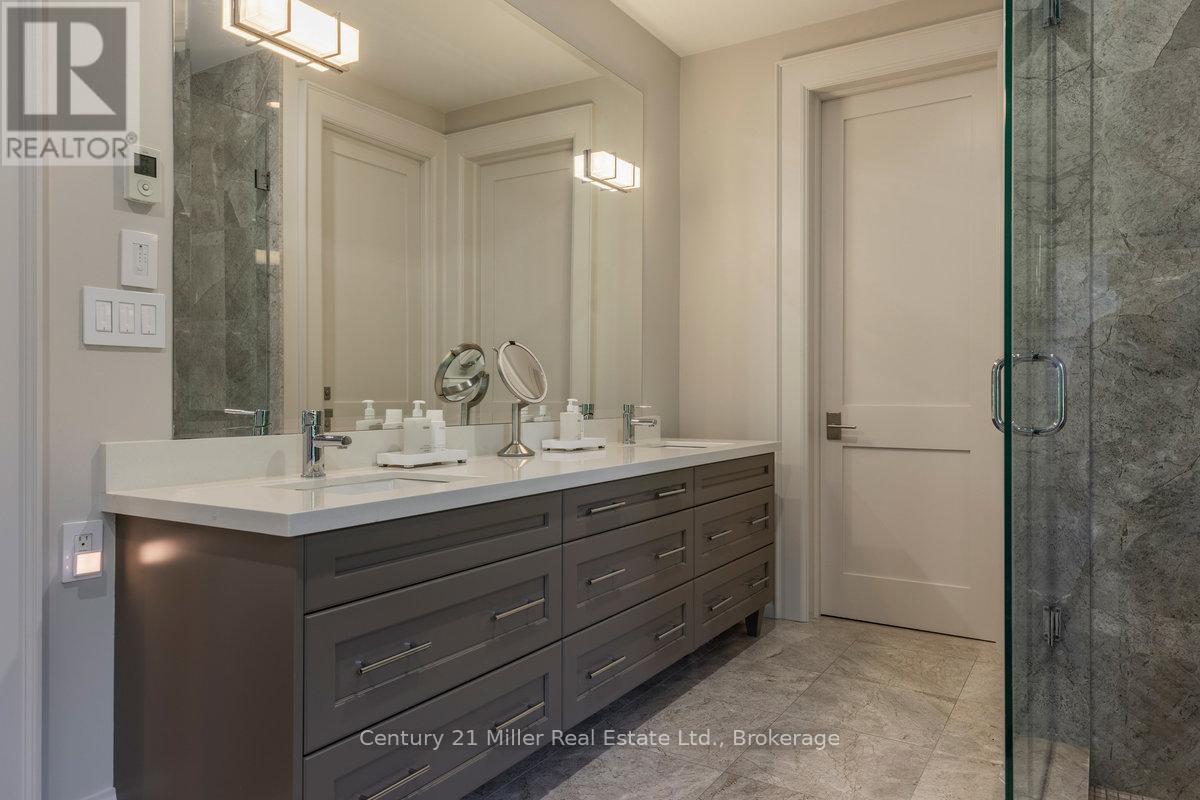 26 - 10 Maple Grove Drive, Oakville, Ontario  L6J 0E1 - Photo 21 - W12678862