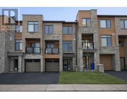 194 VANTAGE LOOP STREET, Newmarket, Ontario