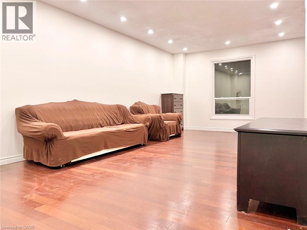 433 Keats Way Unit# 2, Waterloo, Ontario N2L 5S7 - Photo 1 - 40796948