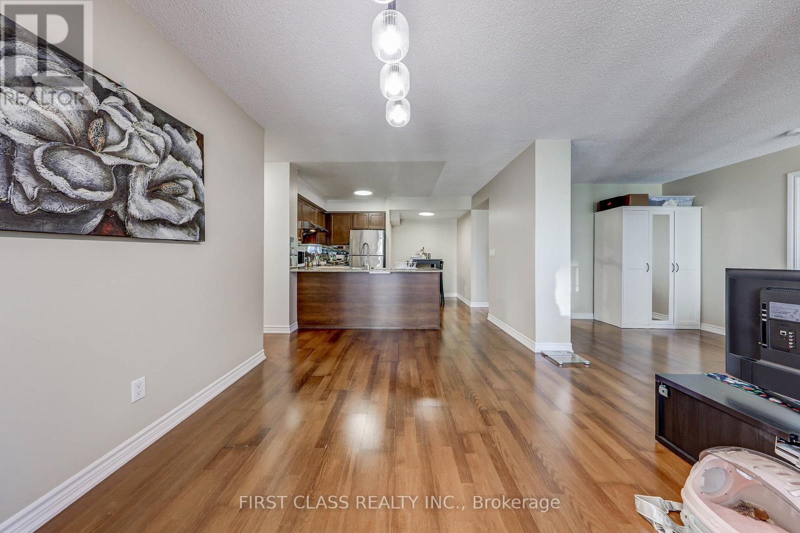 2813 - 761 Bay Street, Toronto, Ontario  M5G 2R2 - Photo 4 - C12678876