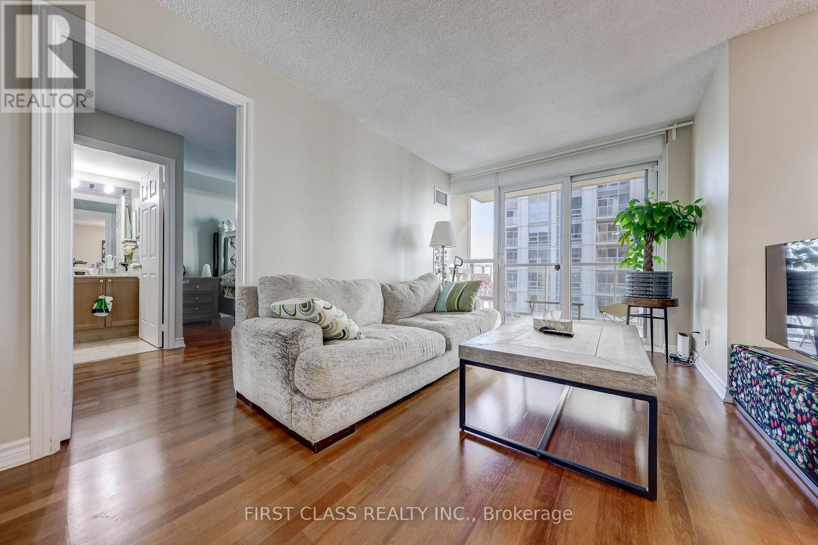 2813 - 761 Bay Street, Toronto, Ontario  M5G 2R2 - Photo 5 - C12678876