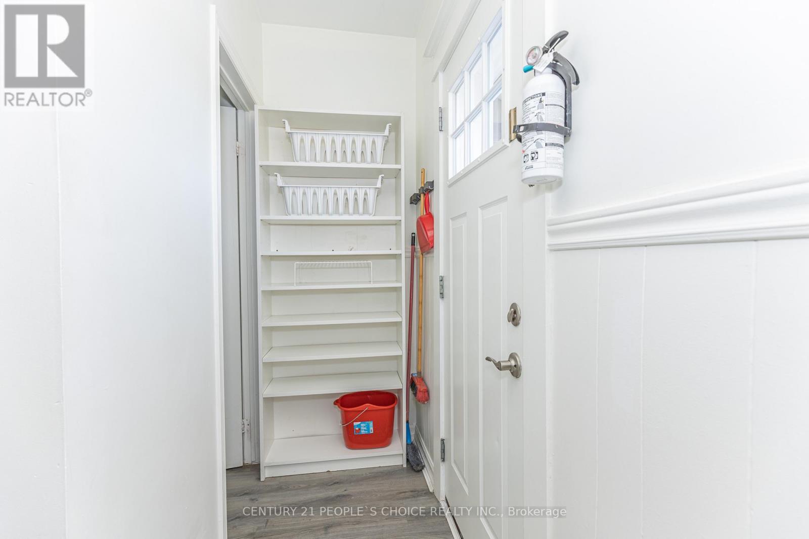 212 Oakwood Avenue, Toronto, Ontario  M6E 2V4 - Photo 16 - C12678882