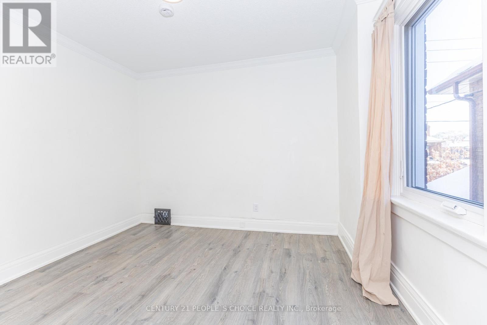 212 Oakwood Avenue, Toronto, Ontario  M6E 2V4 - Photo 29 - C12678882