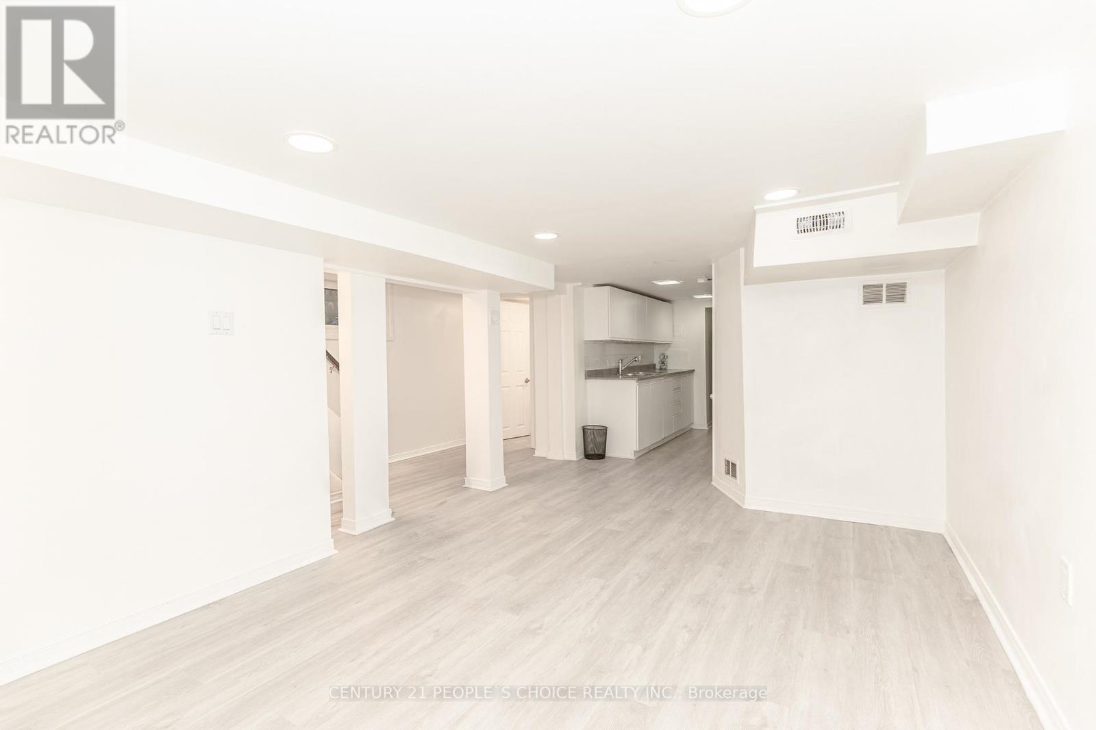 212 Oakwood Avenue, Toronto, Ontario  M6E 2V4 - Photo 36 - C12678882