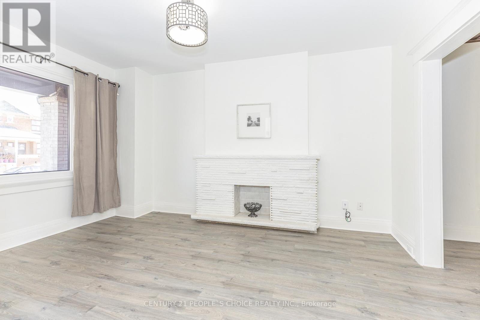 212 Oakwood Avenue, Toronto, Ontario  M6E 2V4 - Photo 9 - C12678882