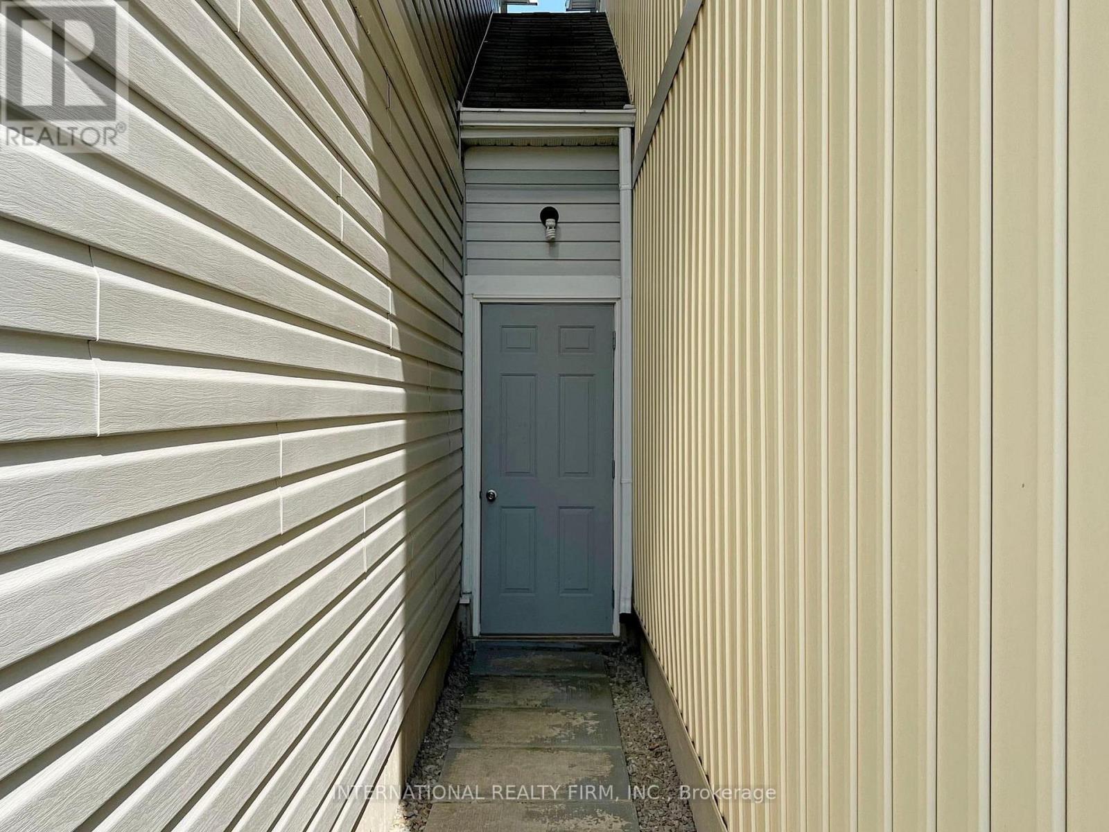 110 Swenson Street, New Tecumseth, Ontario  L9R 0K2 - Photo 36 - N12678838