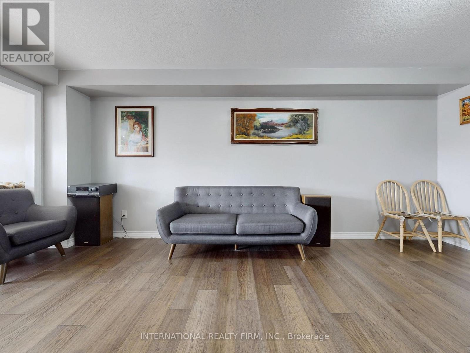 110 Swenson Street, New Tecumseth, Ontario  L9R 0K2 - Photo 8 - N12678838