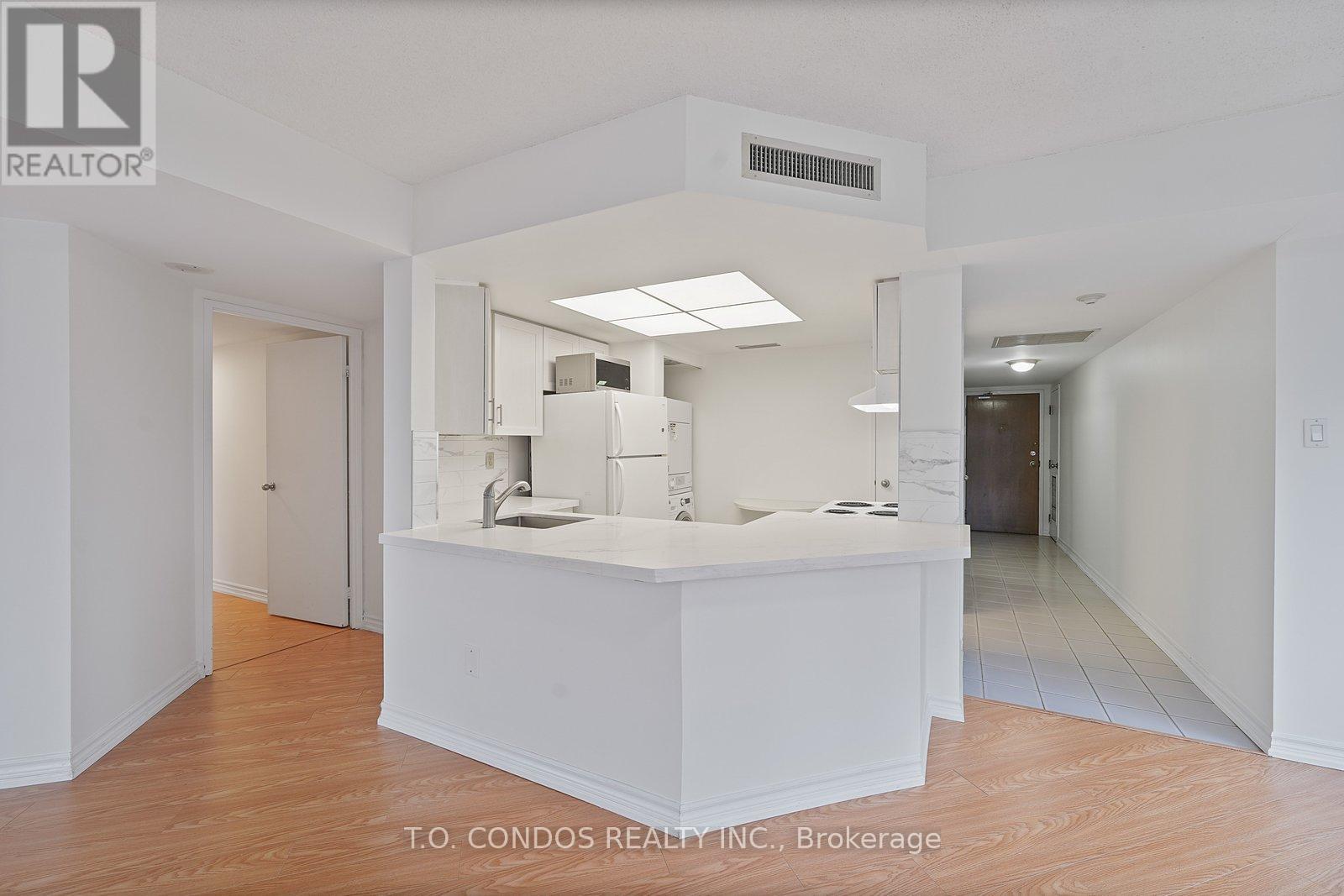 2104 - 1001 Bay Street, Toronto, Ontario  M5S 3A6 - Photo 11 - C12662574