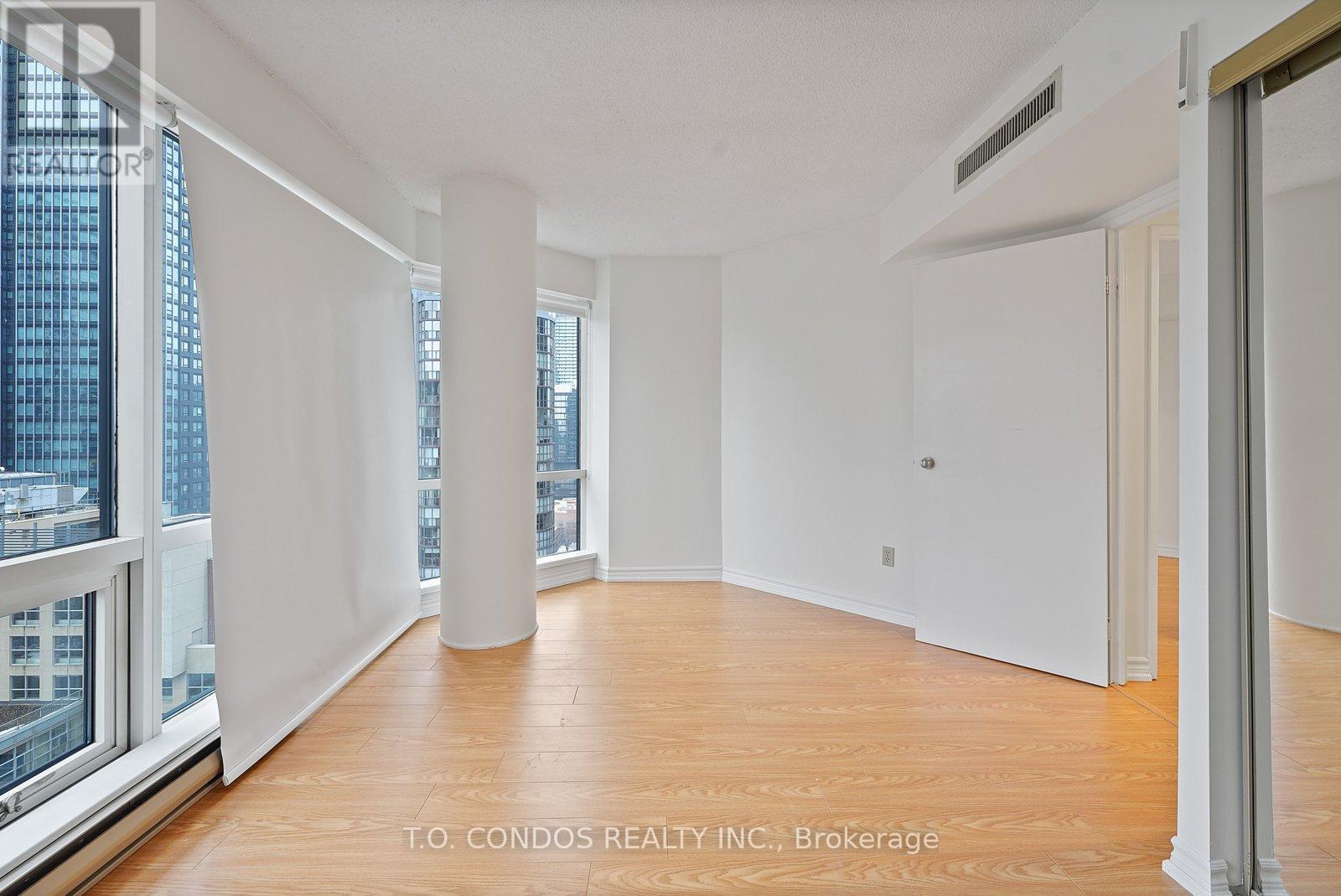 2104 - 1001 Bay Street, Toronto, Ontario  M5S 3A6 - Photo 27 - C12662574
