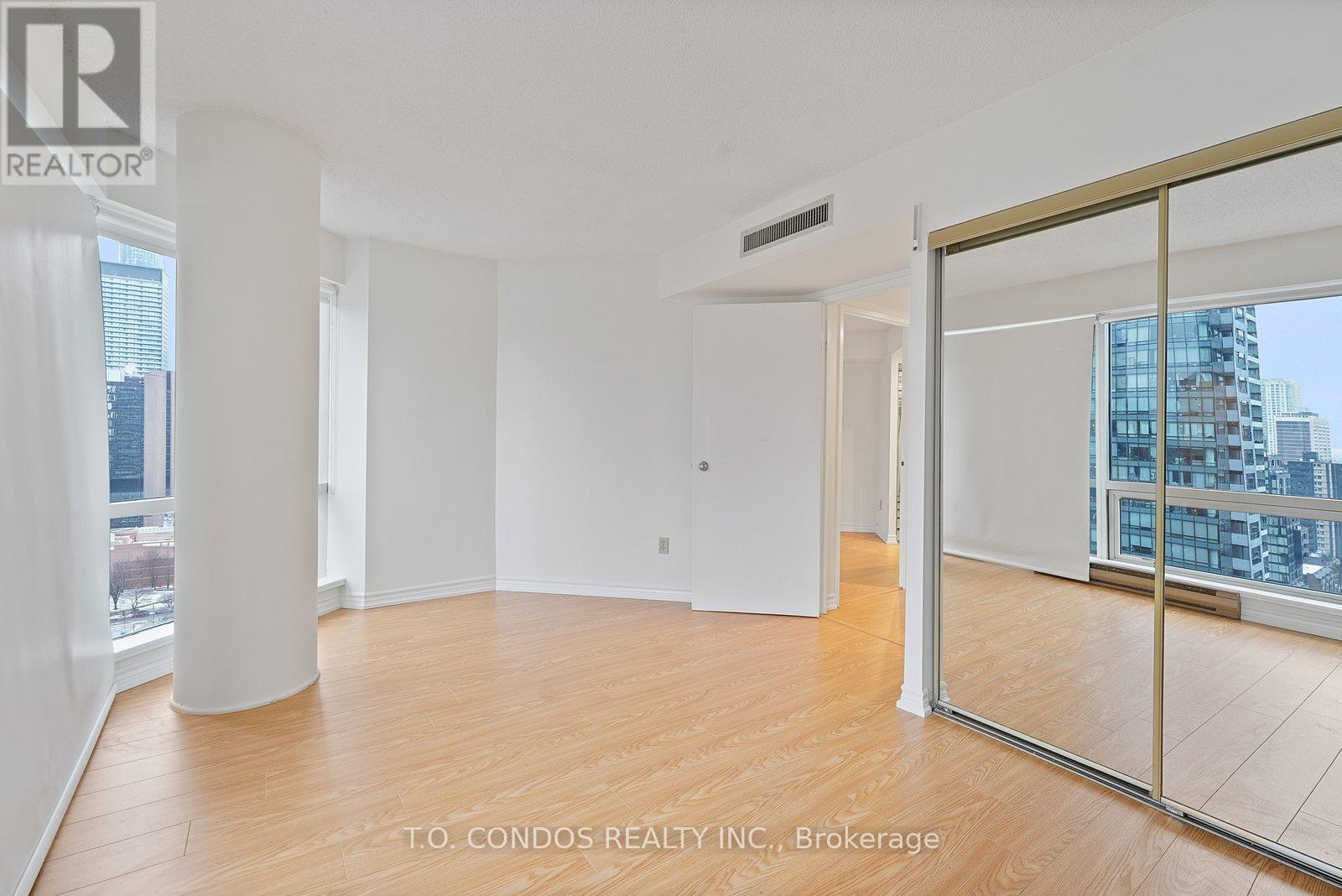 2104 - 1001 Bay Street, Toronto, Ontario  M5S 3A6 - Photo 26 - C12662574