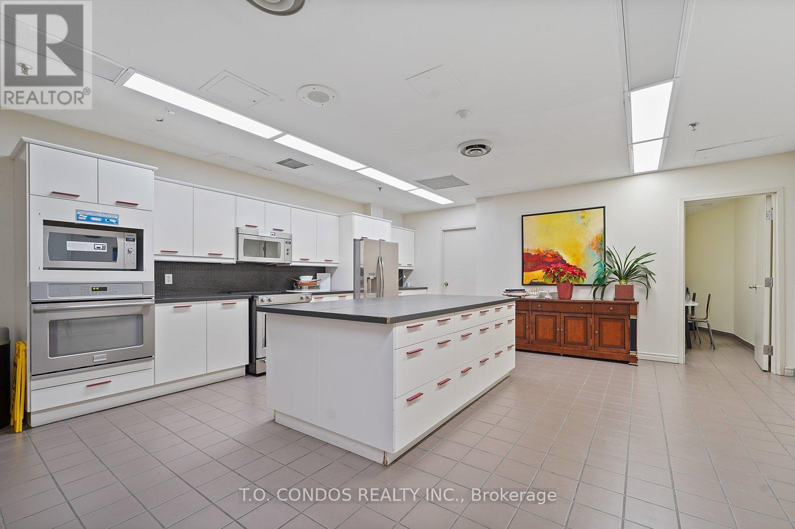 2104 - 1001 Bay Street, Toronto, Ontario  M5S 3A6 - Photo 40 - C12662574