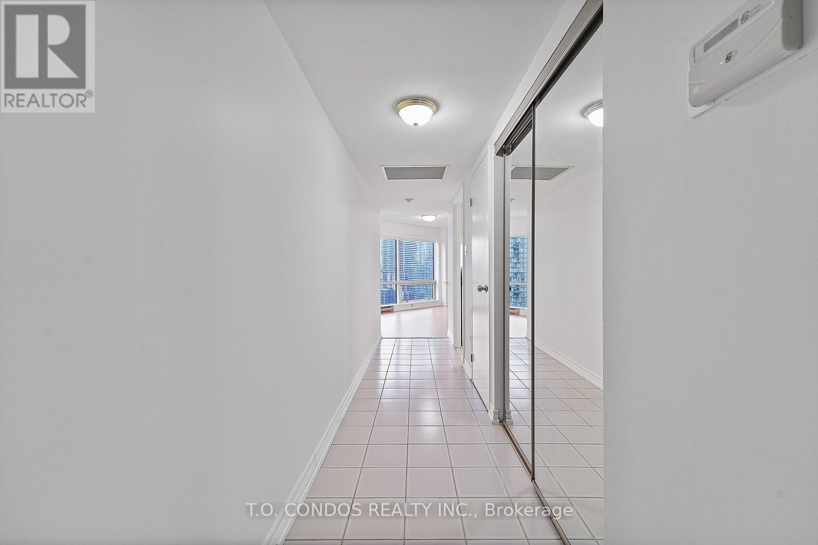 2104 - 1001 Bay Street, Toronto, Ontario  M5S 3A6 - Photo 7 - C12662574