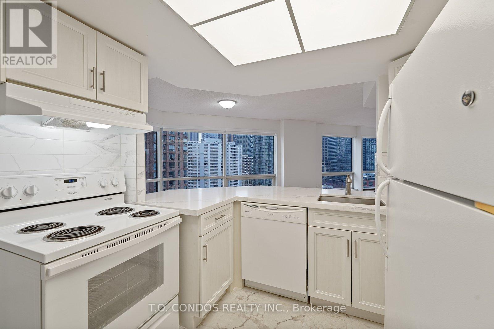 2104 - 1001 Bay Street, Toronto, Ontario  M5S 3A6 - Photo 9 - C12662574