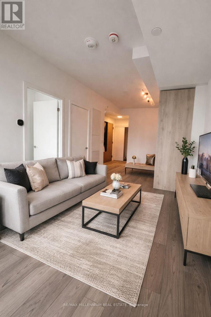 1017 - 1007 The Queensway Avenue W, Toronto, Ontario  M8Z 6C7 - Photo 3 - W12678842