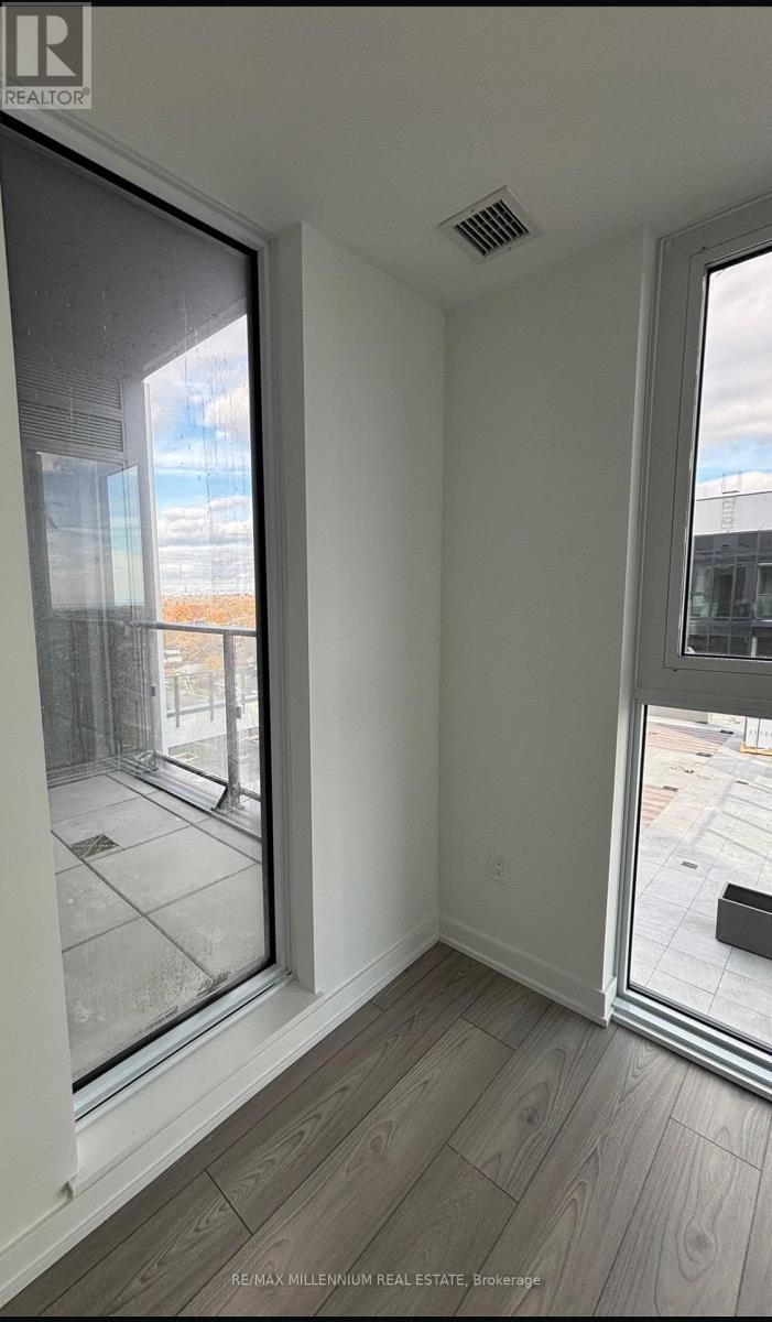 1017 - 1007 The Queensway Avenue W, Toronto, Ontario  M8Z 6C7 - Photo 5 - W12678842