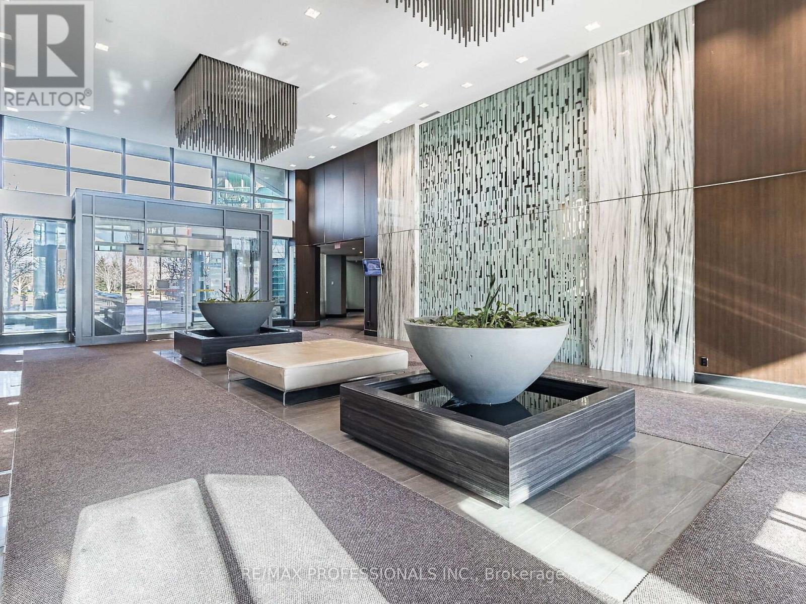 105 - 205 Sherway Gardens Road W, Toronto, Ontario  M9C 0A5 - Photo 2 - W12678892