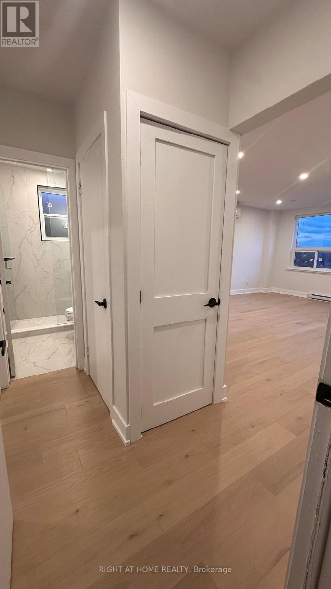 202 - 1357 Davenport Road, Toronto (Dovercourt-Wallace Emerson-Junction), Ontario  M6H 2H5 - Photo 10 - W12678896