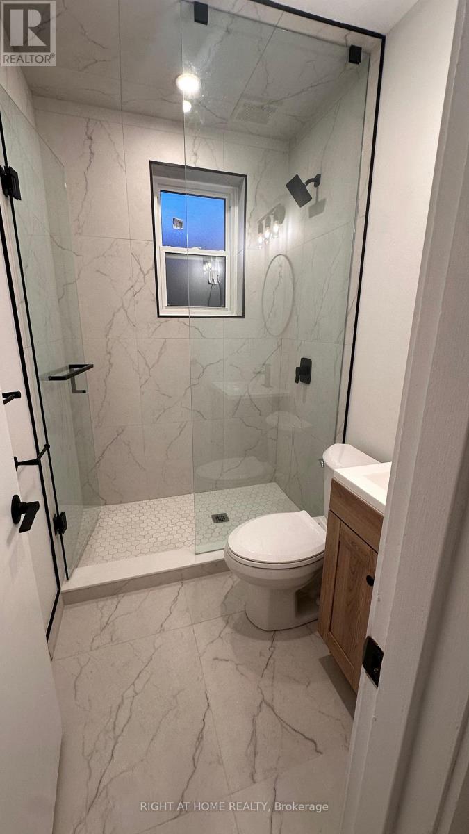 202 - 1357 Davenport Road, Toronto (Dovercourt-Wallace Emerson-Junction), Ontario  M6H 2H5 - Photo 9 - W12678896