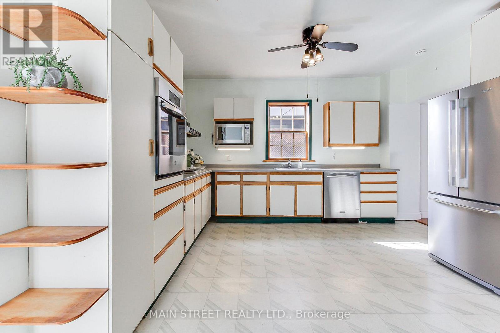 79 Simpson Avenue, Toronto, Ontario  M8Z 1E4 - Photo 15 - W12678904