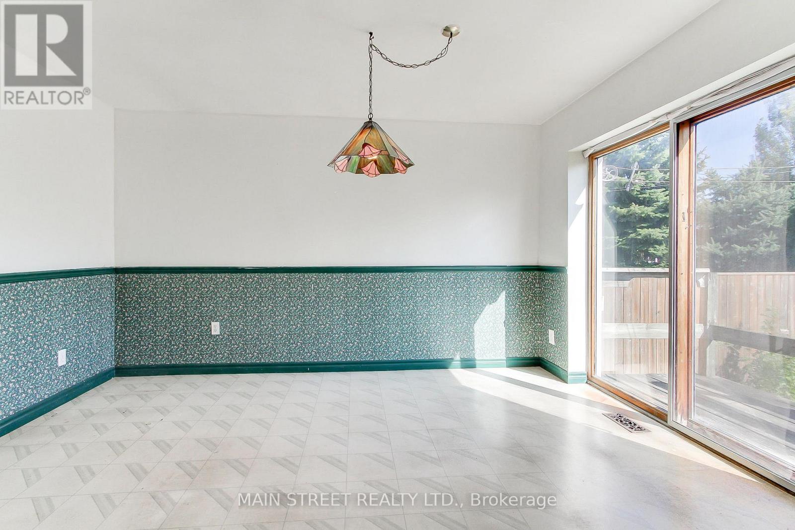 79 Simpson Avenue, Toronto, Ontario  M8Z 1E4 - Photo 19 - W12678904