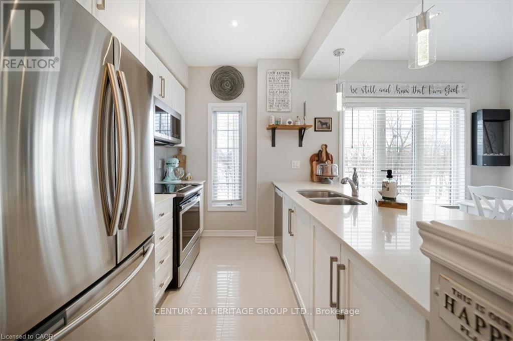 27 - 377 Glancaster Road, Hamilton, Ontario  L9G 0G4 - Photo 11 - X12678844