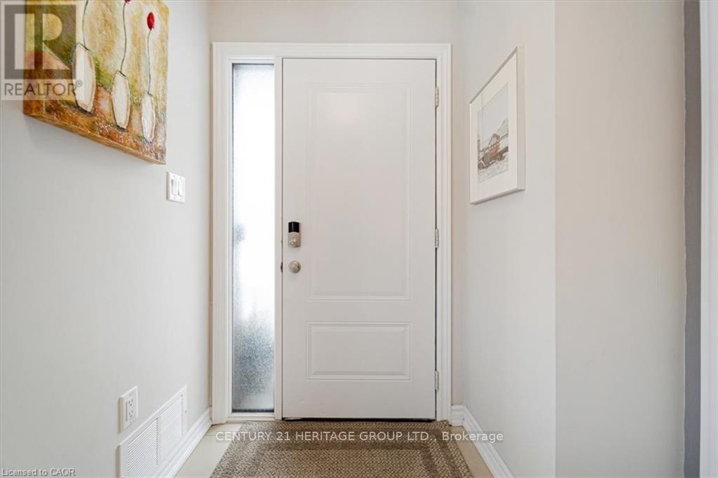 27 - 377 Glancaster Road, Hamilton, Ontario  L9G 0G4 - Photo 4 - X12678844