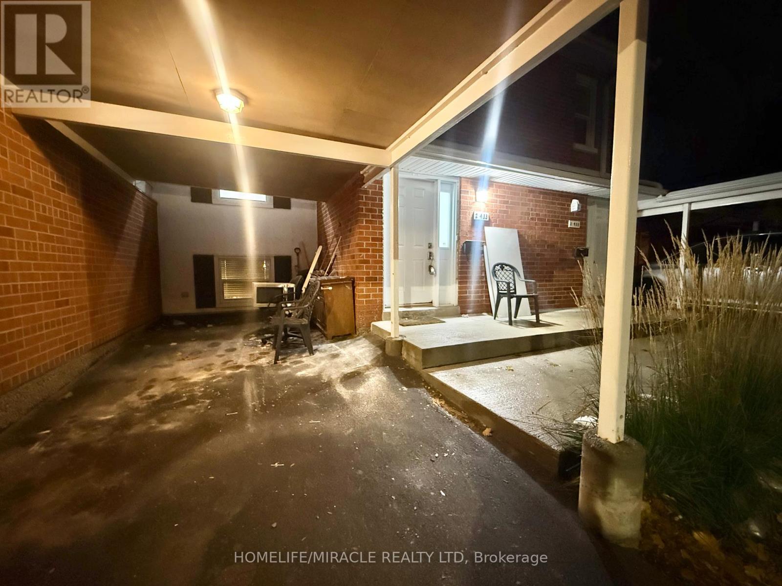 2 - 433 Keats Way, Waterloo, Ontario  N2L 5S7 - Photo 1 - X12678880