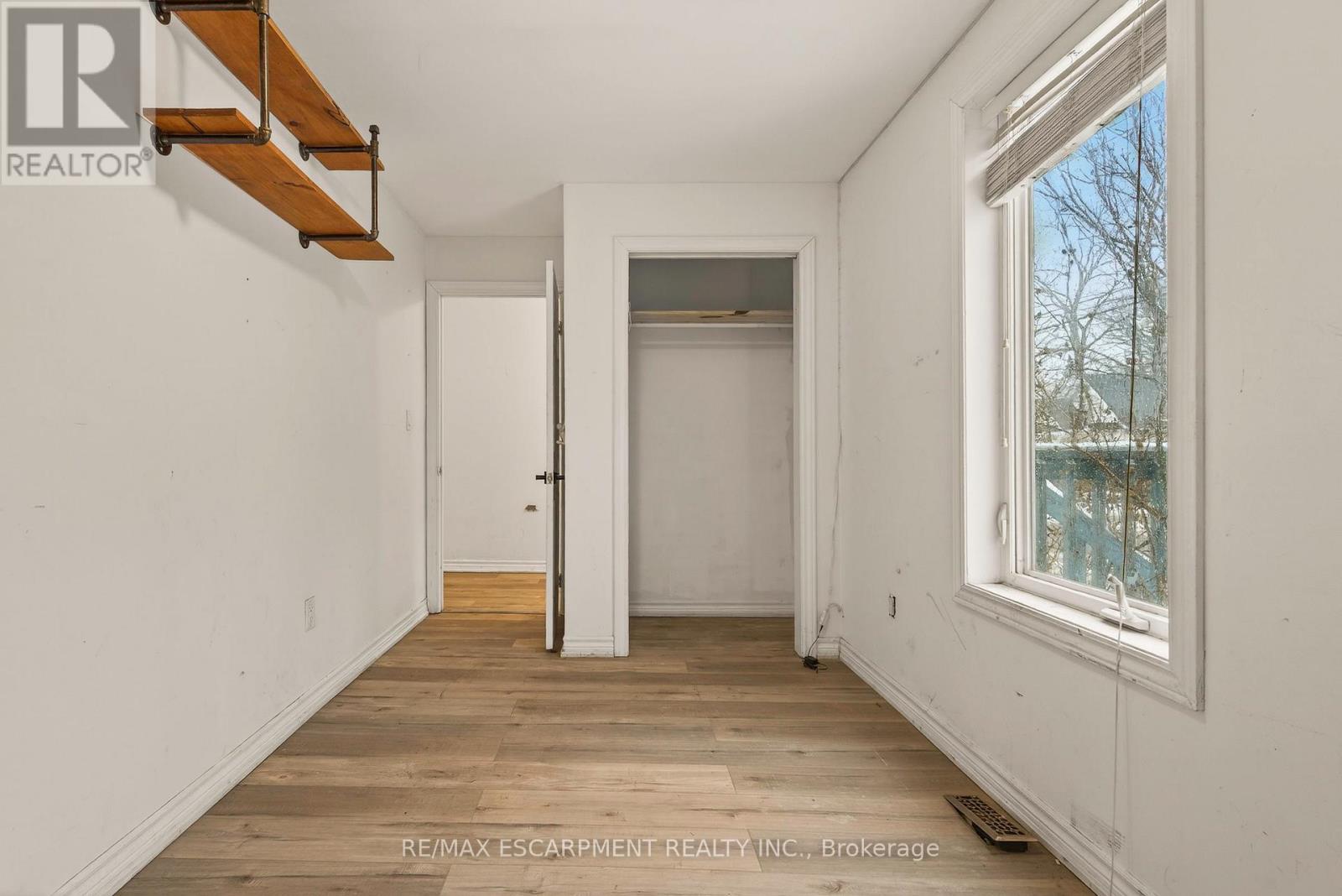 218 East 8th Street, Hamilton, Ontario  L9A 3L8 - Photo 29 - X12678894