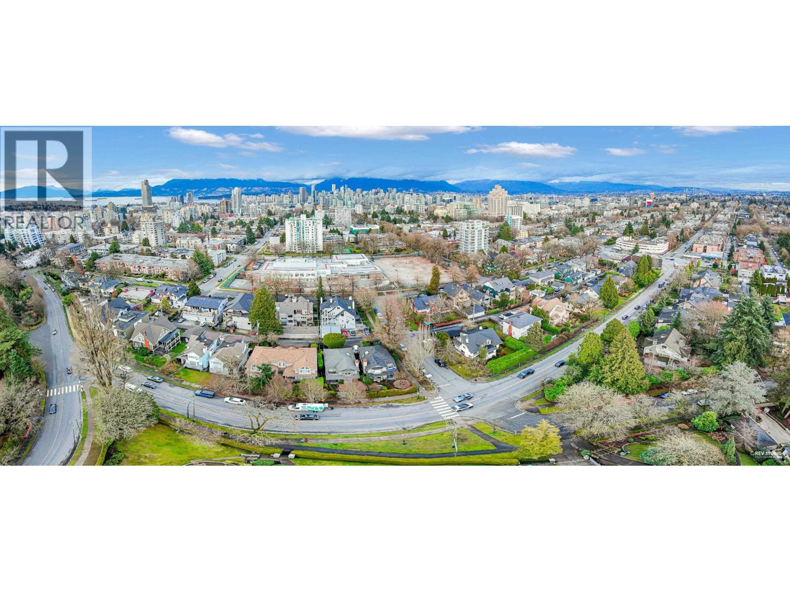 1131 W 16th Avenue, Vancouver, British Columbia  V6H 1S7 - Photo 2 - R3075922