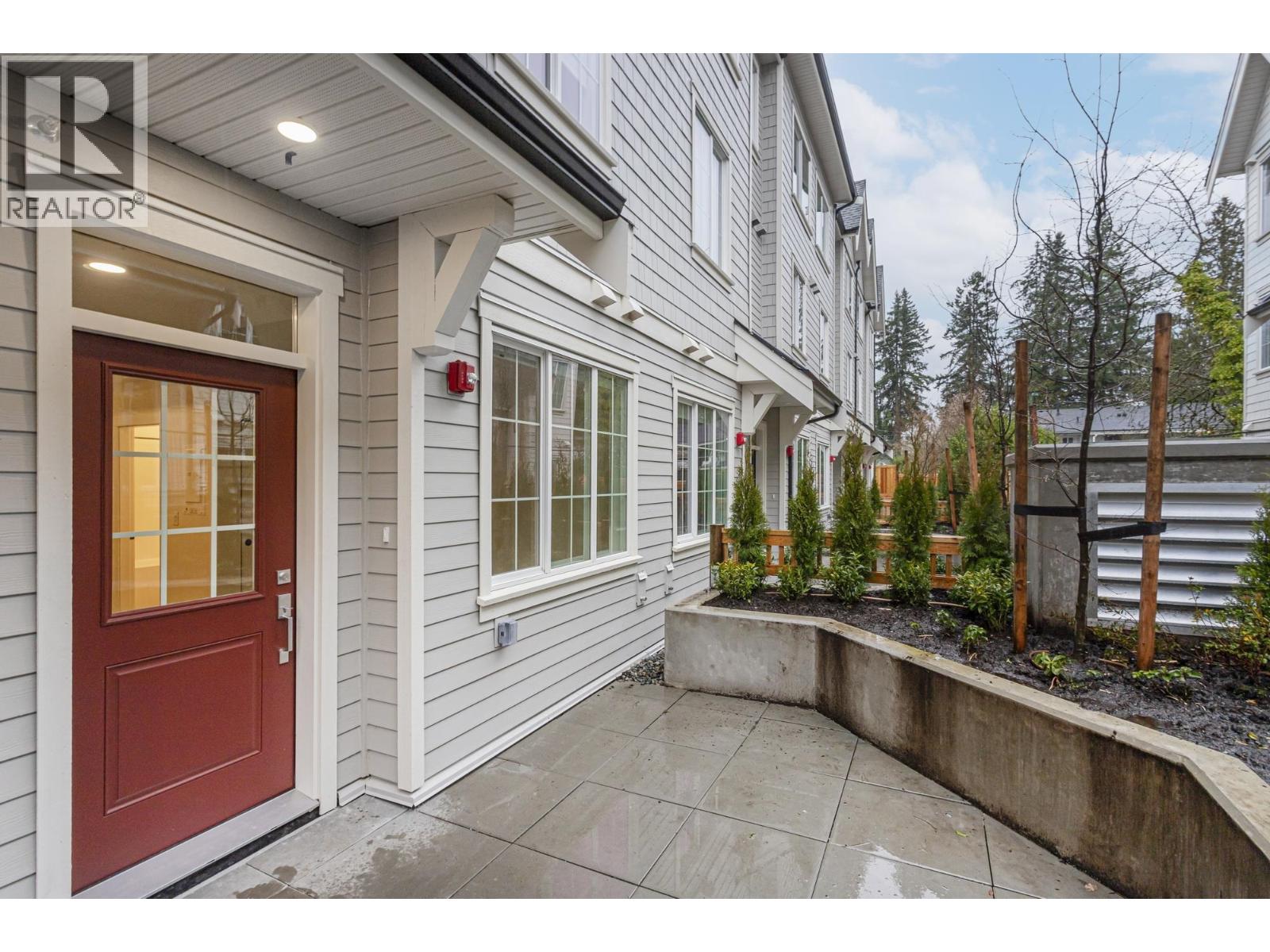 120 720 ROBINSON STREET, Coquitlam, British Columbia