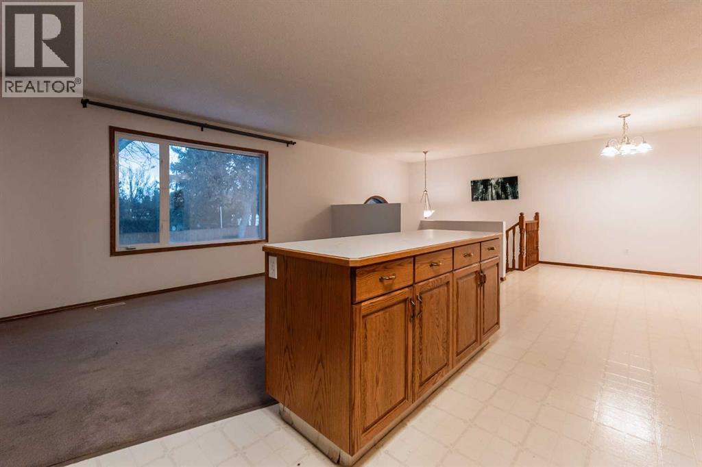 1103 12 Street S, Lethbridge, Alberta  T1K 7S6 - Photo 11 - A2275426