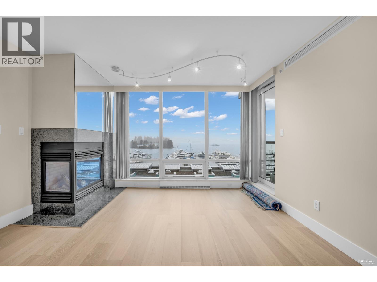 602 590 Nicola Street, Vancouver, British Columbia  V6G 3J8 - Photo 2 - R3077651