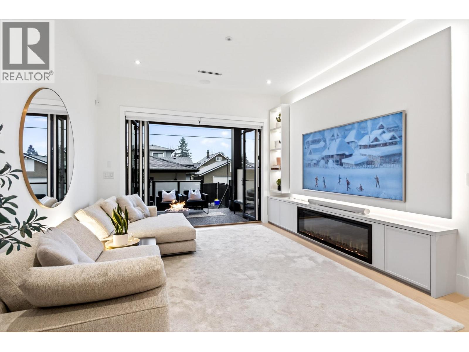 4066 Triumph Street, Burnaby, British Columbia V5C 1Z2 - Photo 8 - R3077671