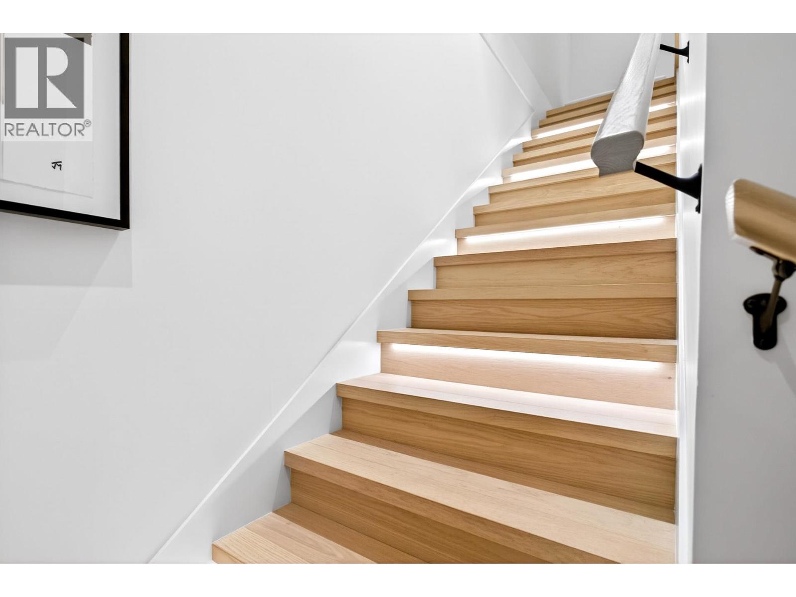 4066 Triumph Street, Burnaby, British Columbia V5C 1Z2 - Photo 24 - R3077671