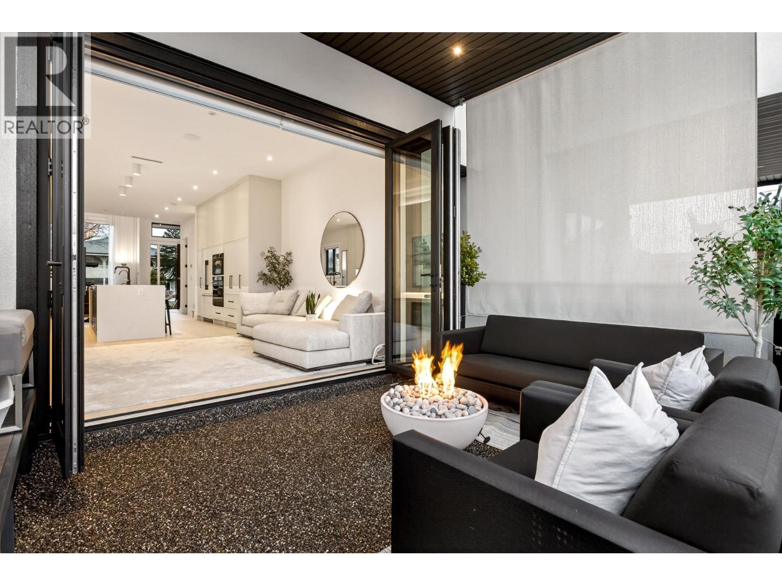 4066 Triumph Street, Burnaby, British Columbia V5C 1Z2 - Photo 12 - R3077671