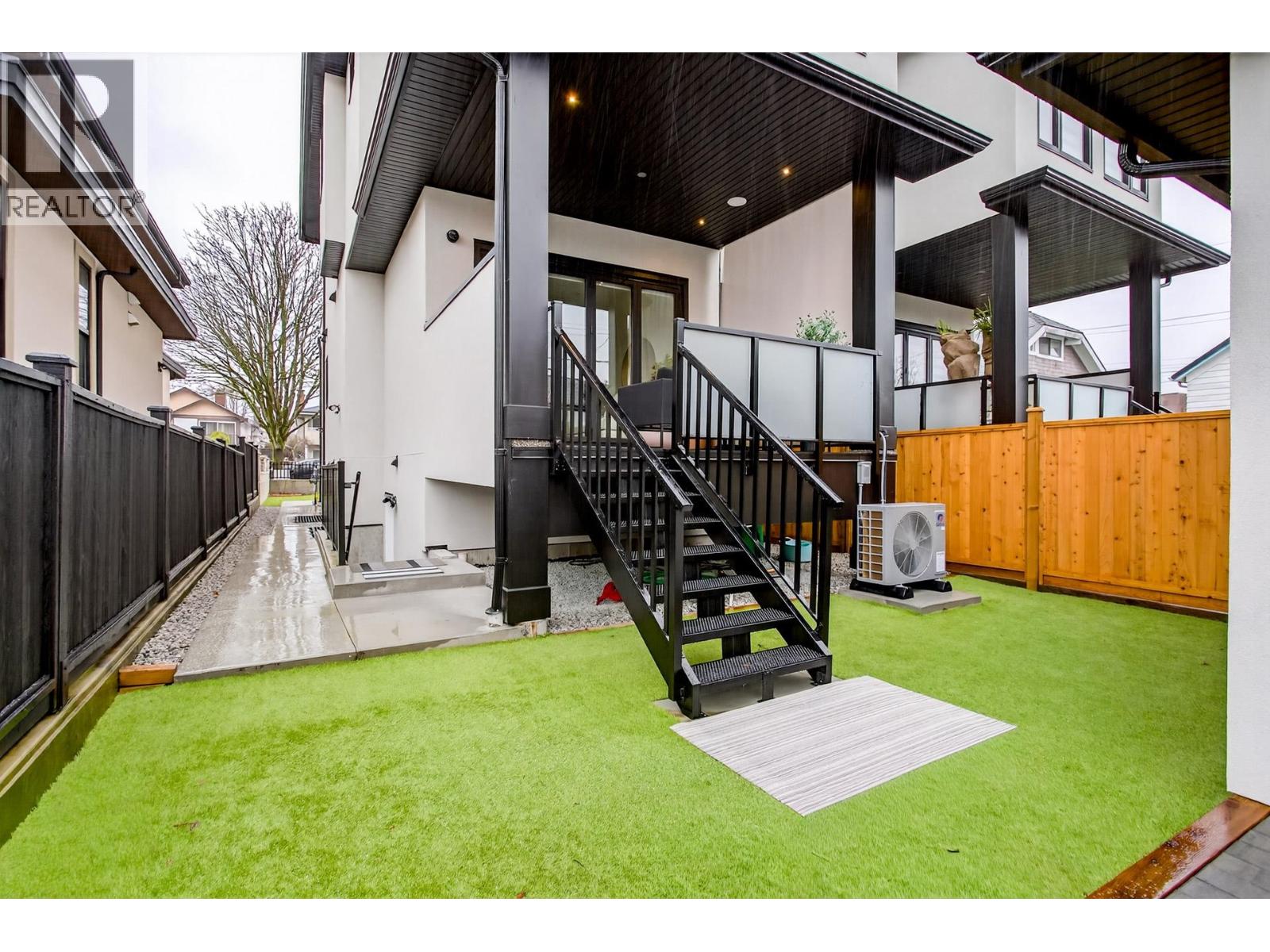 4066 Triumph Street, Burnaby, British Columbia V5C 1Z2 - Photo 25 - R3077671