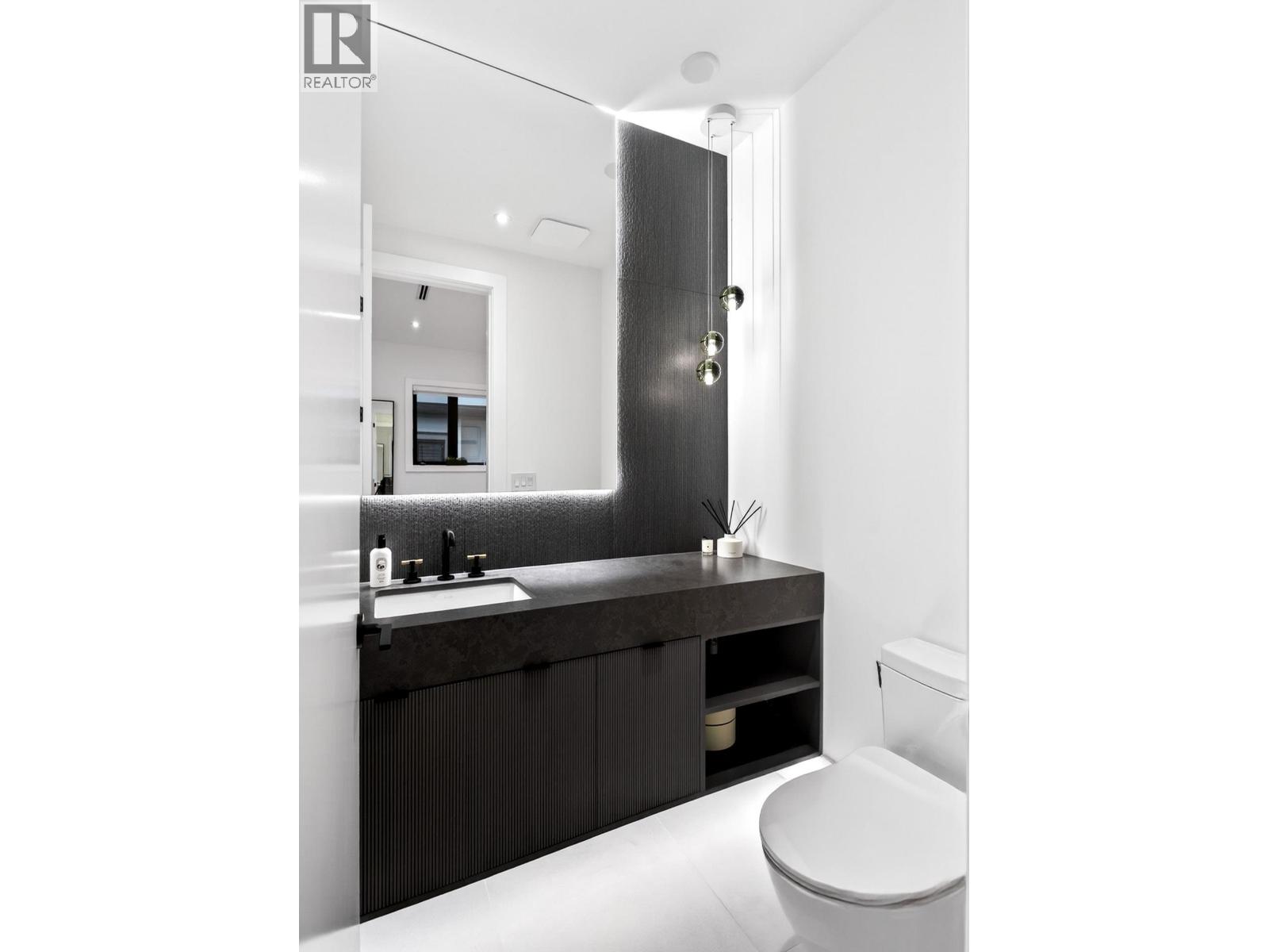 4066 Triumph Street, Burnaby, British Columbia V5C 1Z2 - Photo 14 - R3077671