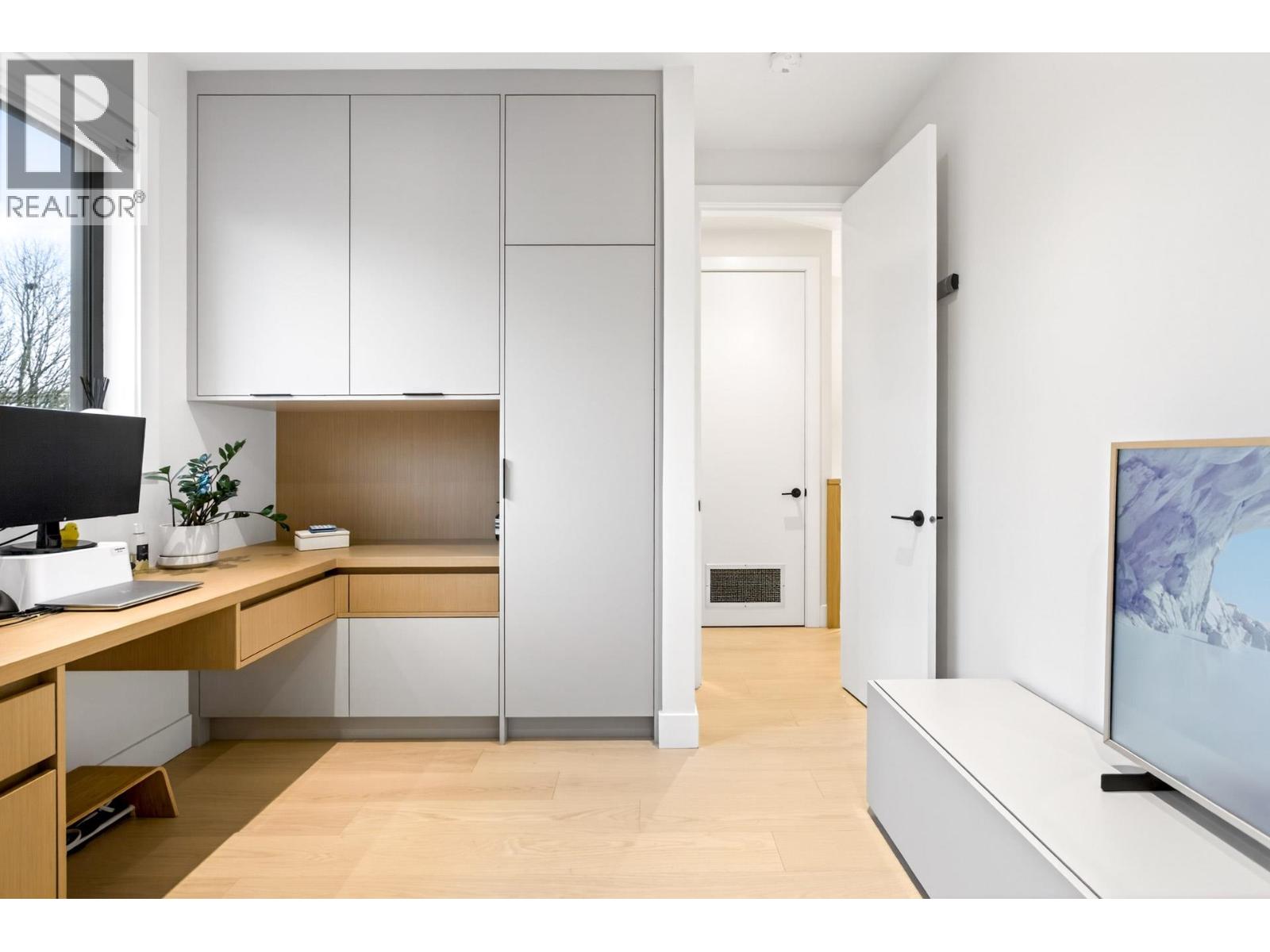 4066 Triumph Street, Burnaby, British Columbia V5C 1Z2 - Photo 20 - R3077671