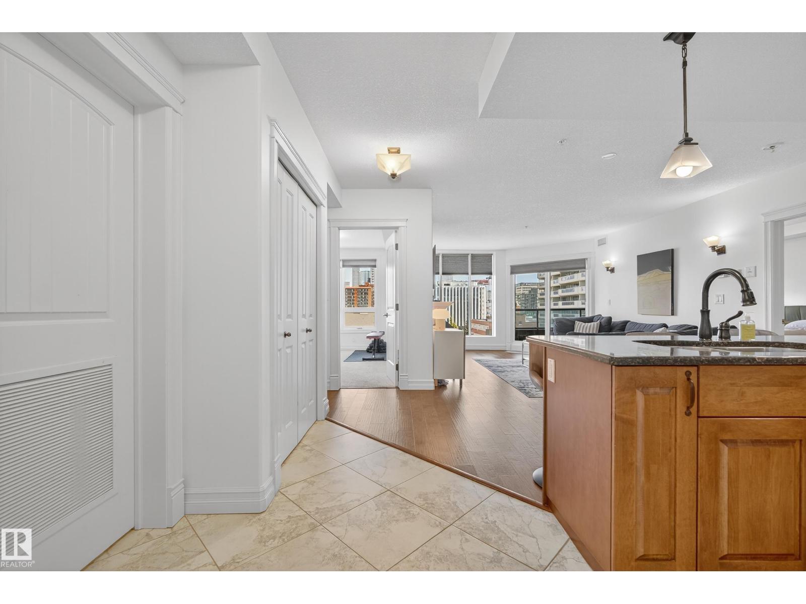 #603 10142 111 St Nw, Edmonton, Alberta T5K 1K6 - Photo 5 - E4469477