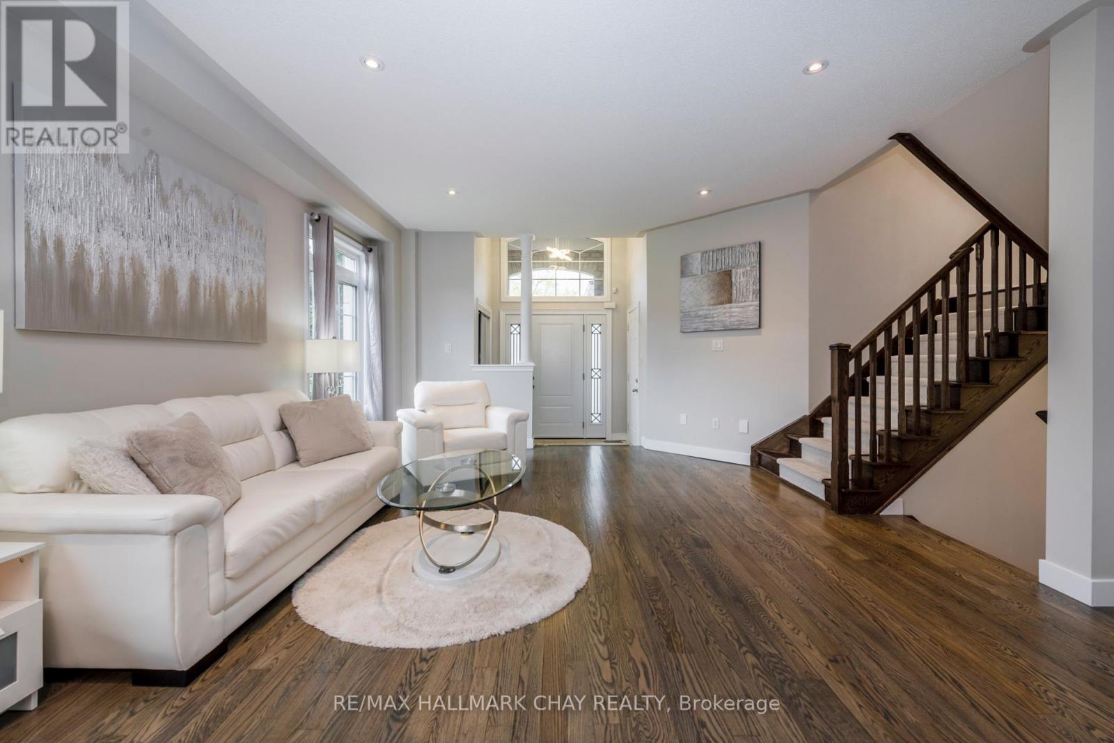 1300 Hunter Street, Innisfil, Ontario  L9S 0H1 - Photo 3 - N12673780