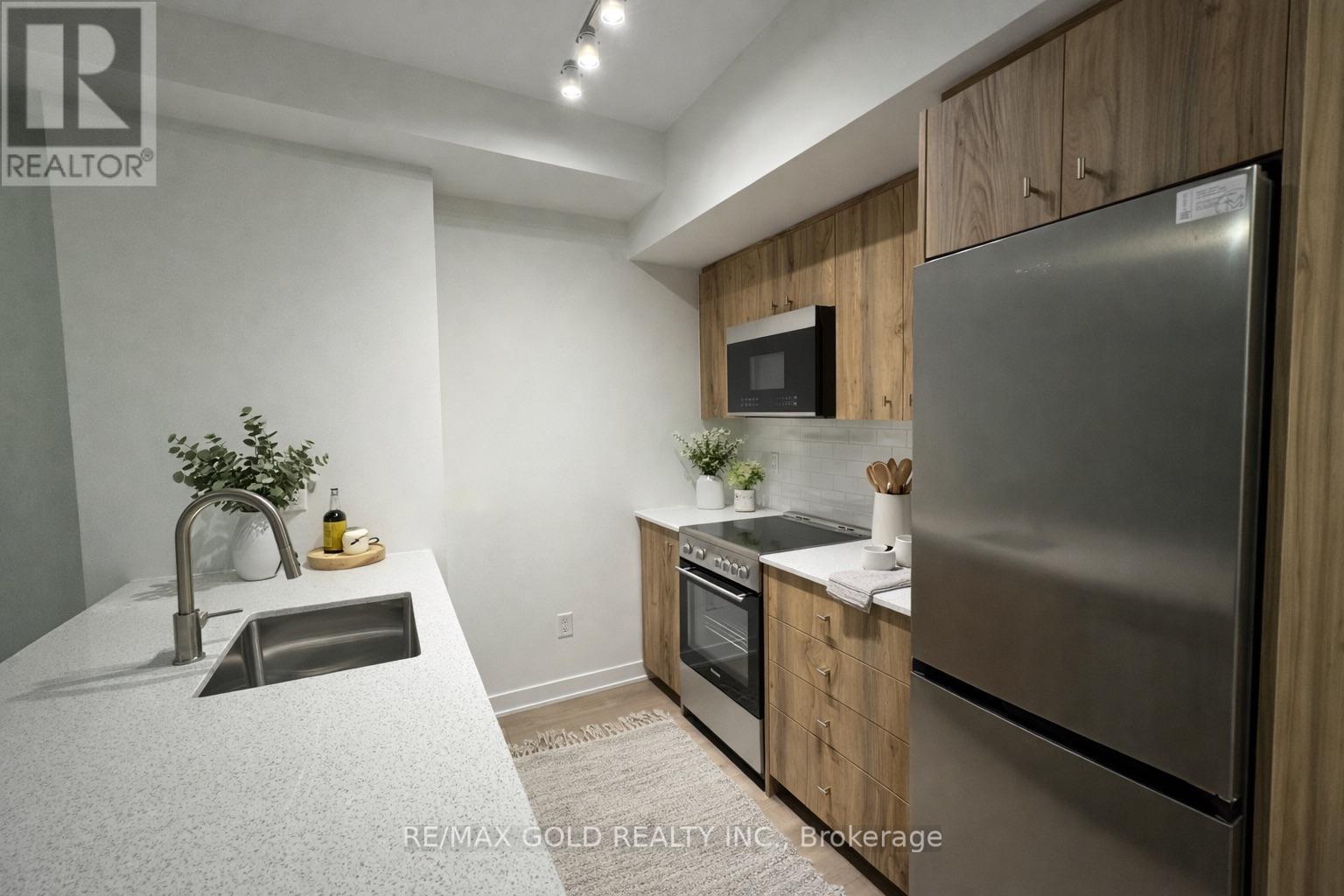 907 - 25 Wellington Street S, Kitchener, Ontario  N2G 0G5 - Photo 4 - X12651100