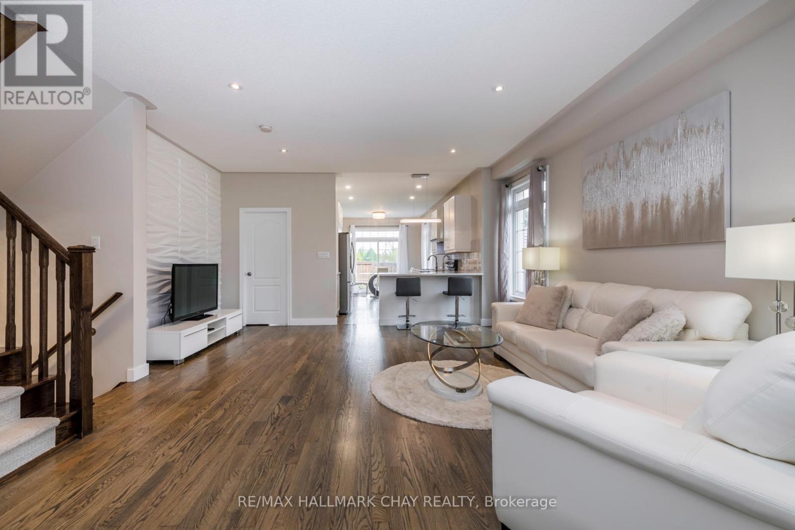 1300 Hunter Street, Innisfil, Ontario  L9S 0H1 - Photo 6 - N12673780