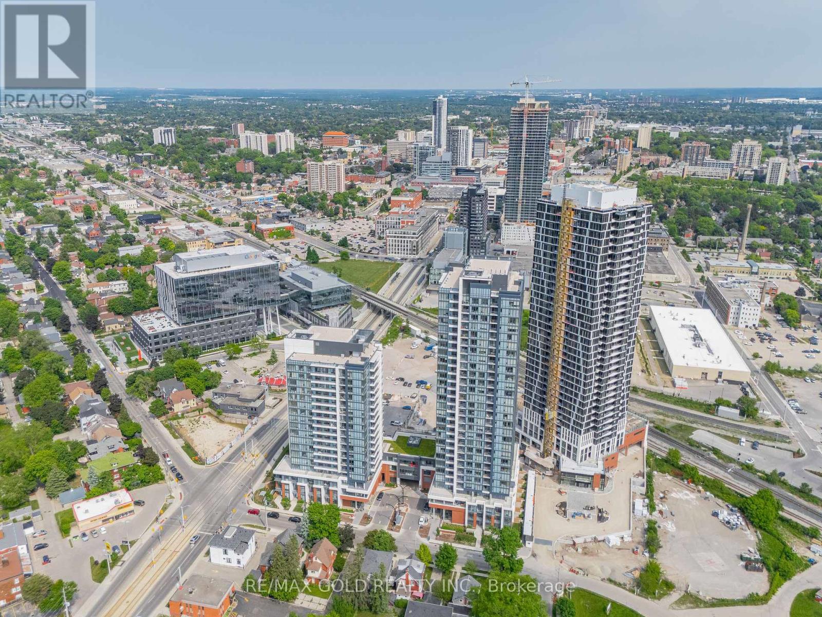 907 - 25 Wellington Street S, Kitchener, Ontario  N2G 0G5 - Photo 1 - X12651100