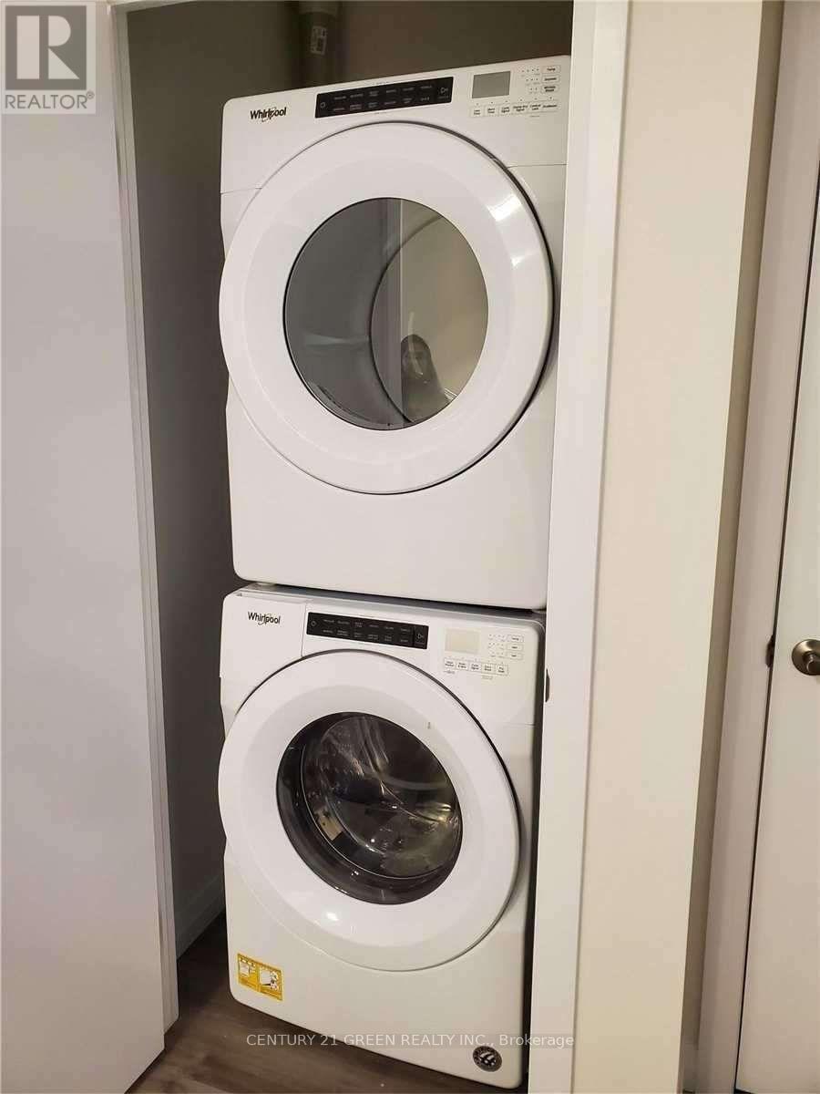 1501 - 104 Garment Street, Kitchener, Ontario  N2G 0C8 - Photo 14 - X12676868