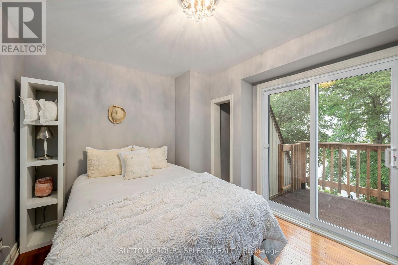 5284 Cliff Road, Lambton Shores, Ontario  N0N 1J7 - Photo 29 - X12480601