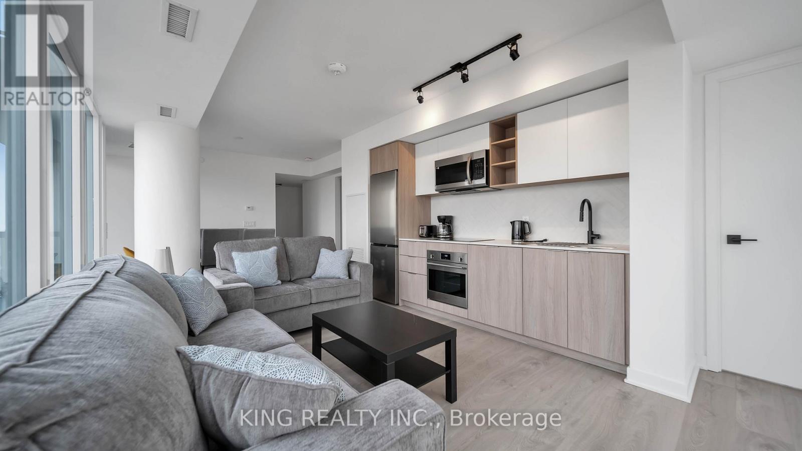 515 - 36 Zorra Street, Toronto, Ontario  M8Z 0G5 - Photo 8 - W12678922