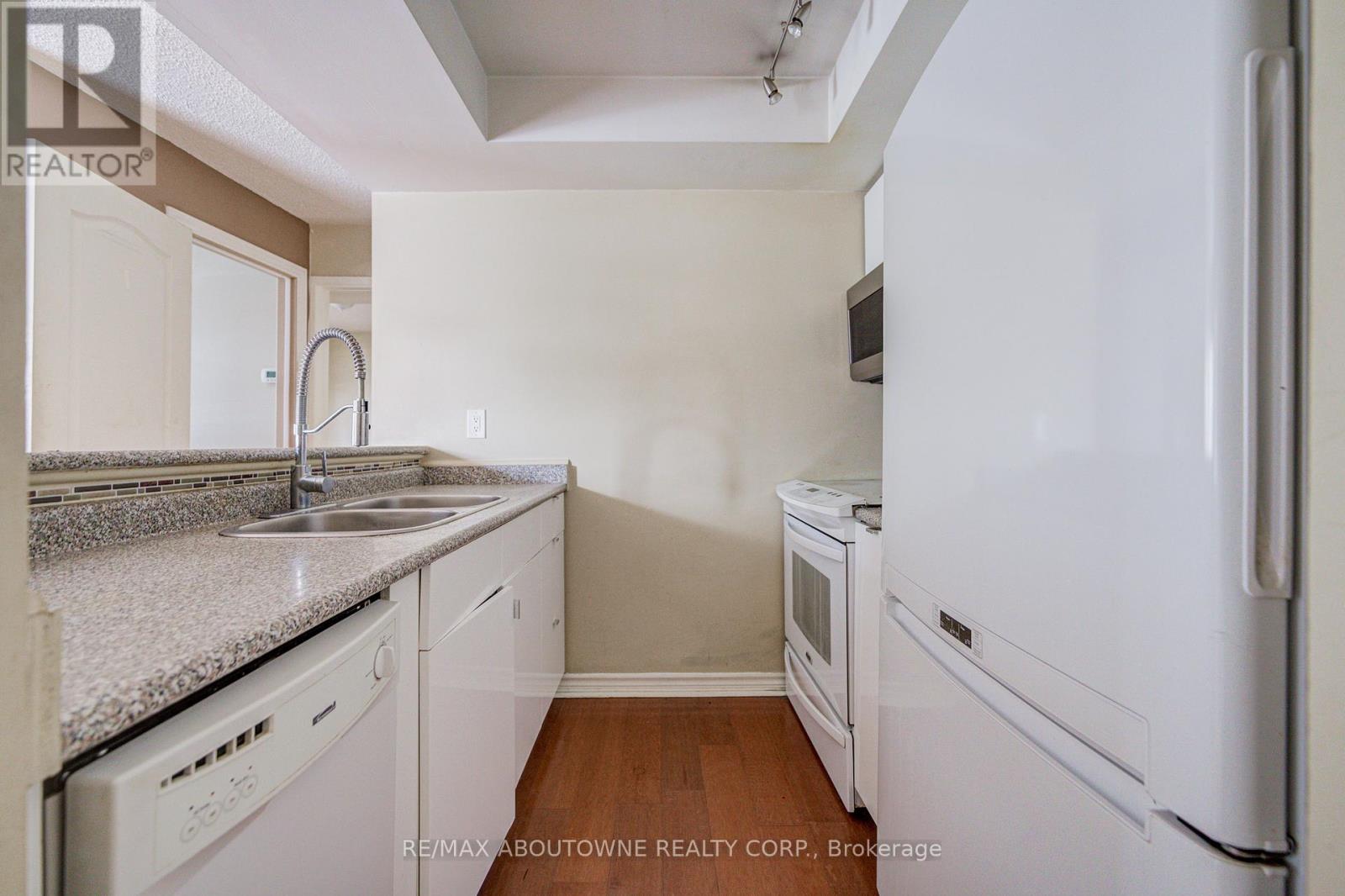 213 - 101 Bristol Road E, Mississauga, Ontario  L4Z 3P4 - Photo 20 - W12678928