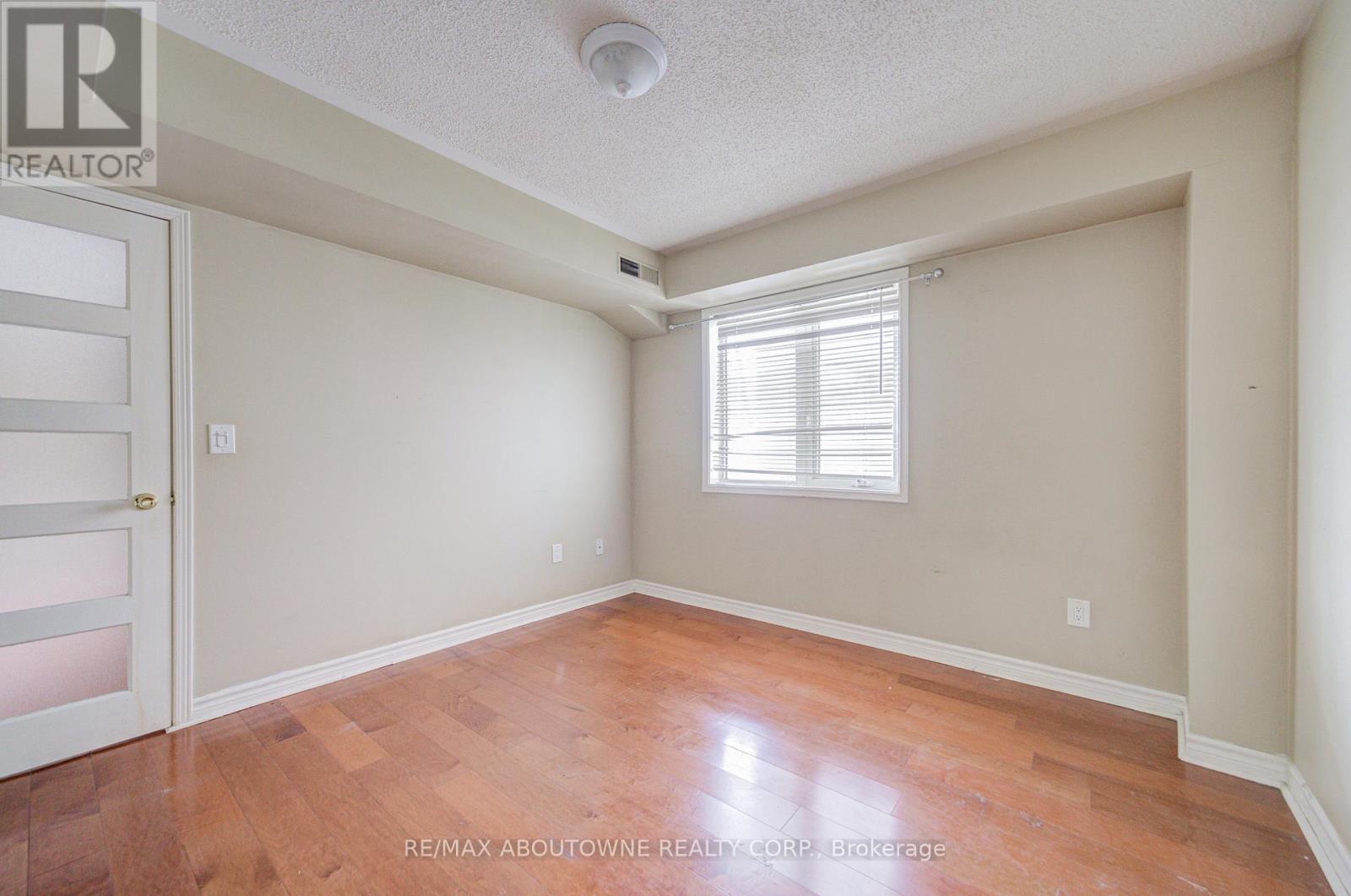 213 - 101 Bristol Road E, Mississauga, Ontario  L4Z 3P4 - Photo 27 - W12678928