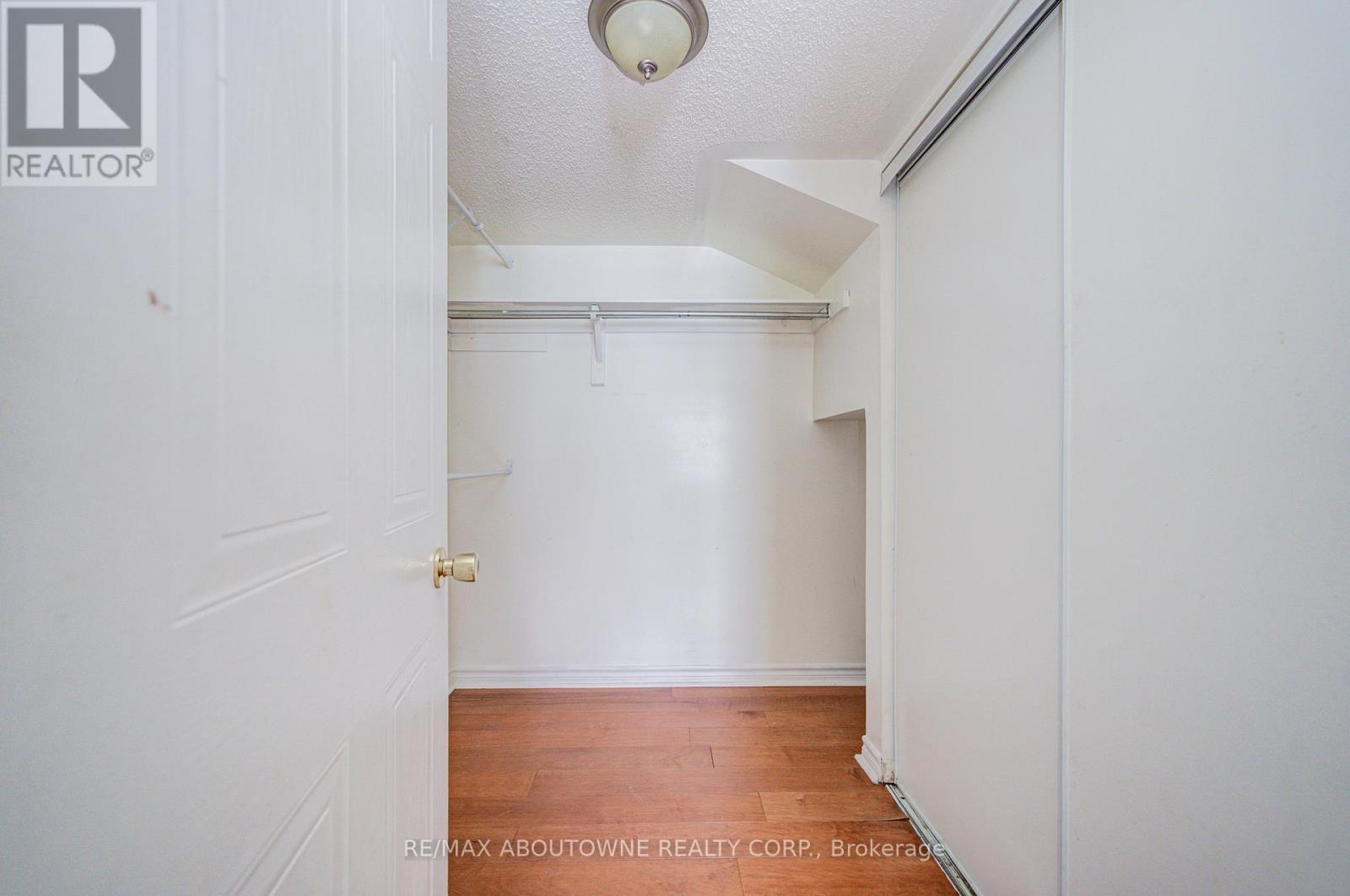 213 - 101 Bristol Road E, Mississauga, Ontario  L4Z 3P4 - Photo 29 - W12678928